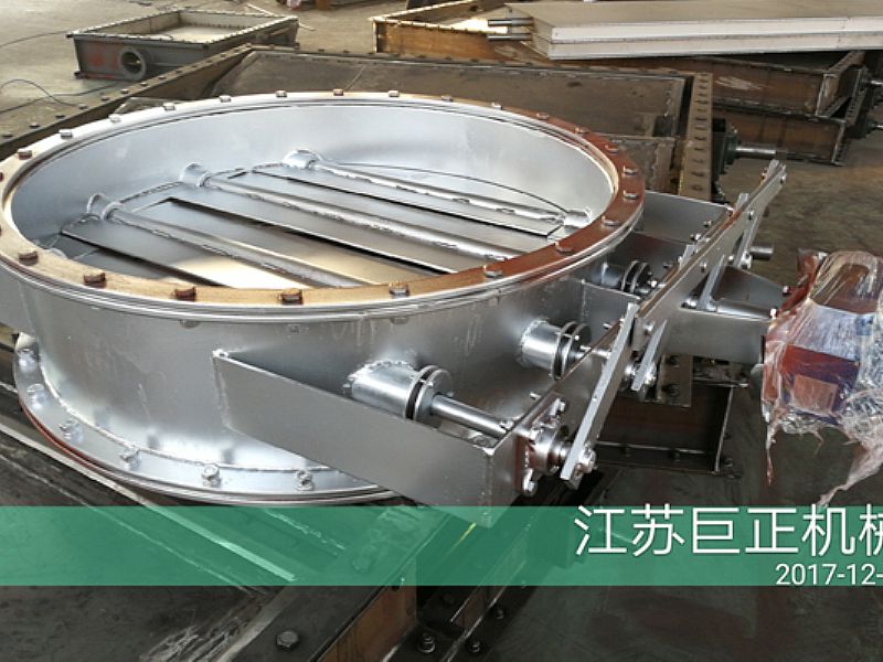 圓形擋板門（直徑190cm），準(zhǔn)備入庫(kù)中