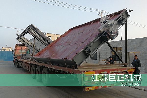精工制作擋板門(mén)發(fā)貨了，裝車(chē)現(xiàn)場(chǎng)一覽